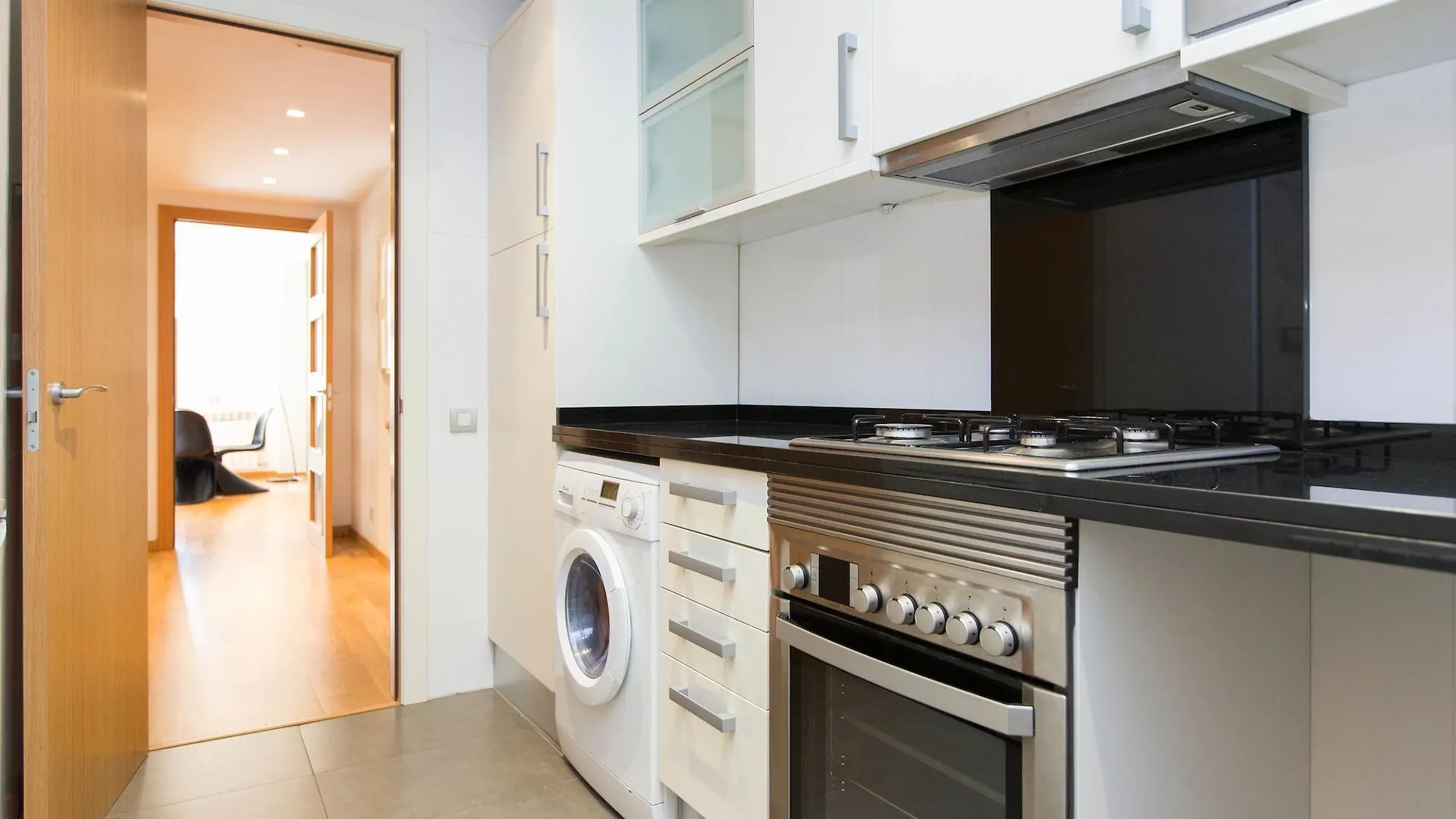 Ainb Sagrada Familia Apartments Barcelona
