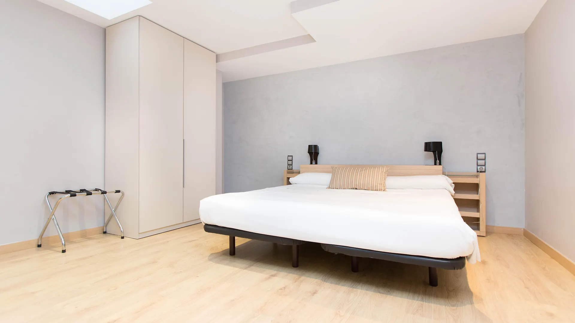 Ainb Sagrada Familia Apartments Barcelona